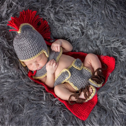 ملابس كروشيه مصنوعة يدويًا لحد - مراجعة Photography Design وسعره