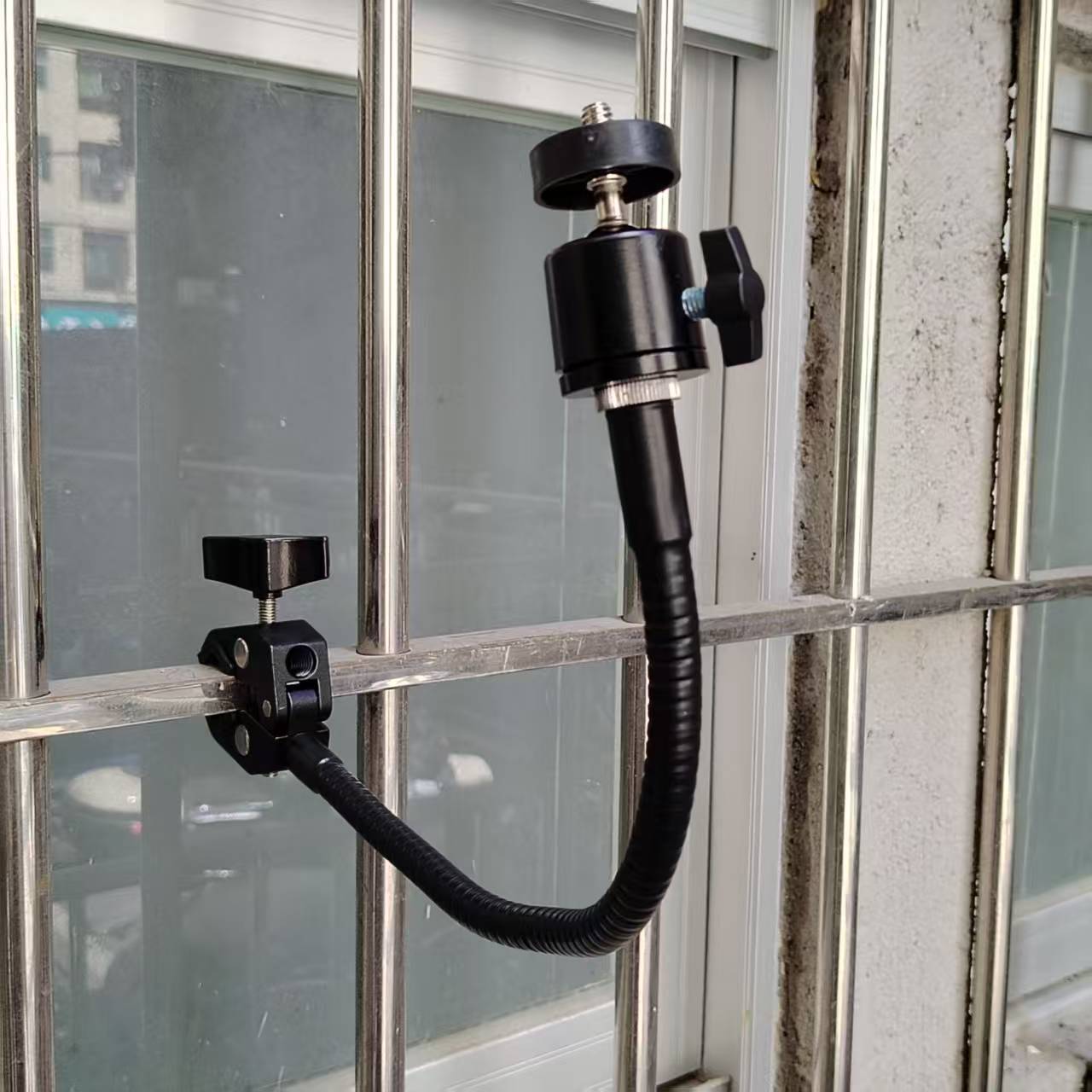 حامل معدني للكاميرا 360 درجة م - مراجعة Photography Unit وسعره