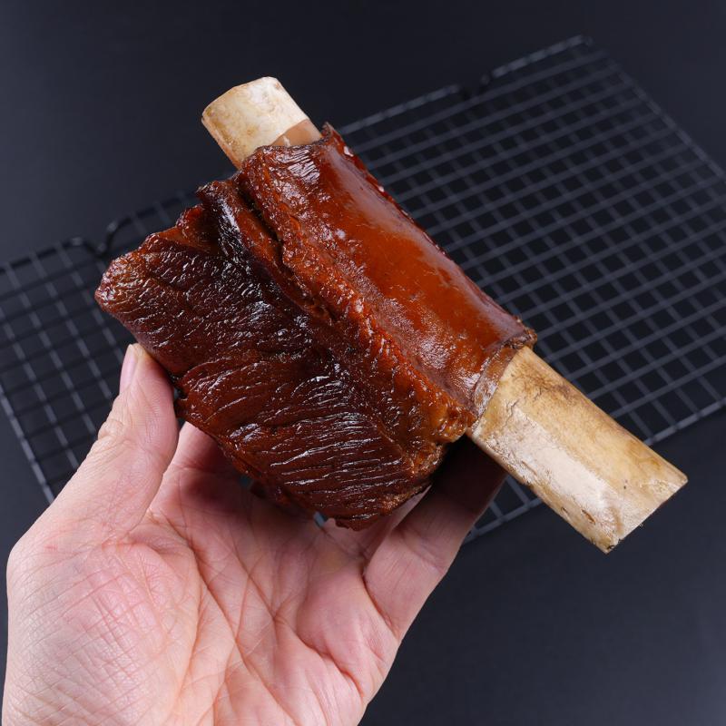 لحم ستيك صناعي كبير واقعي بعظم - مراجعة Photography Food وسعره